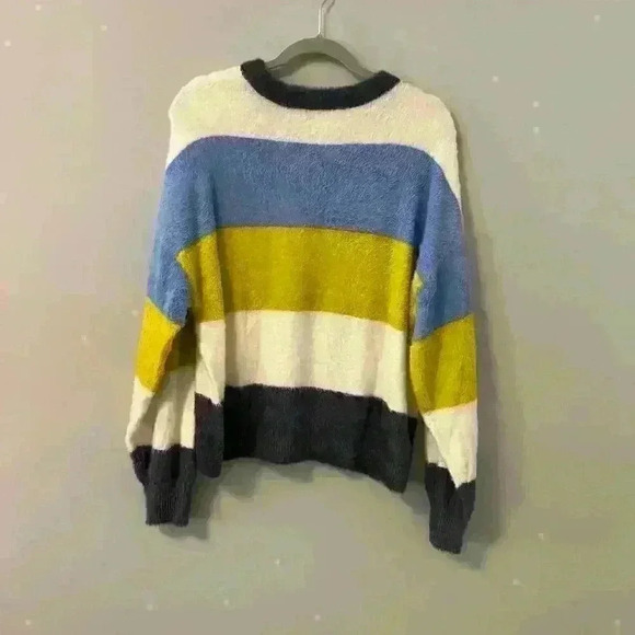 Aerie Flurry Crew Pullover Size Small - Picture 5 of 5